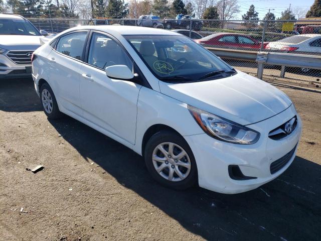 KMHCT4AE4DU412390 - 2013 HYUNDAI ACCENT WHITE photo 1