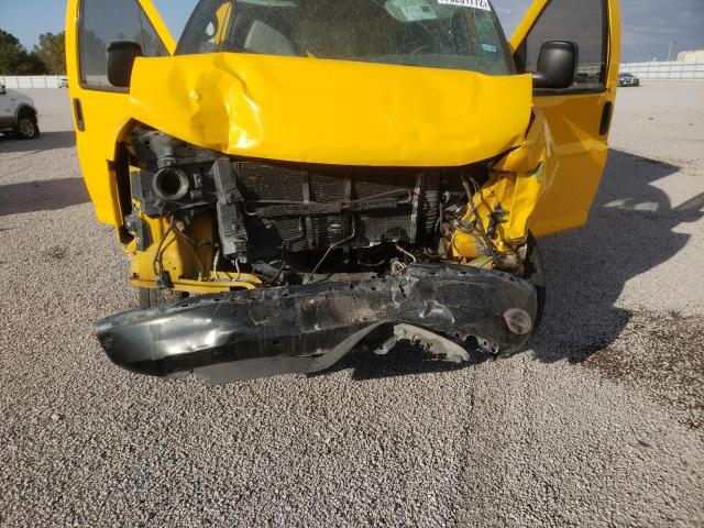 1GD072CA7E1908213 - 2014 GMC SAVANA CUT YELLOW photo 11