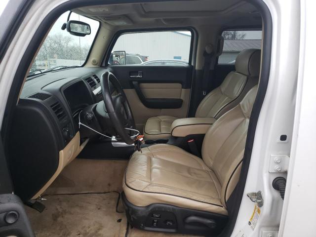 5GTDN13E378167182 - 2007 HUMMER H3 WHITE photo 7