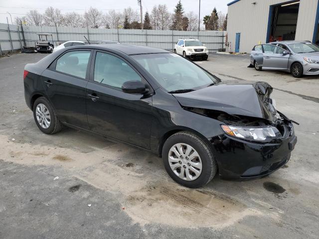 KNAFU4A27D5646888 - 2013 KIA FORTE EX BLACK photo 4