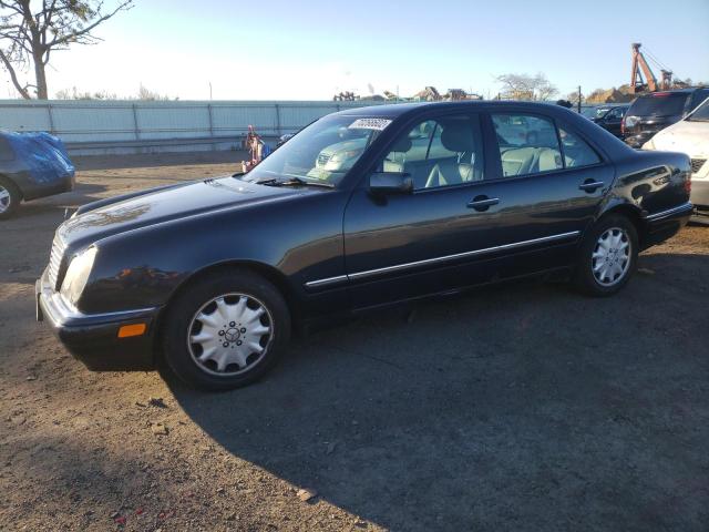 WDBJF55F2VA415785 - 1997 MERCEDES-BENZ E320 BLUE photo 1