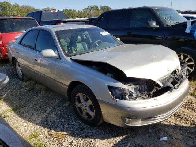 JT8BF22G3V0020567 - 1997 LEXUS ES 300 BEIGE photo 4