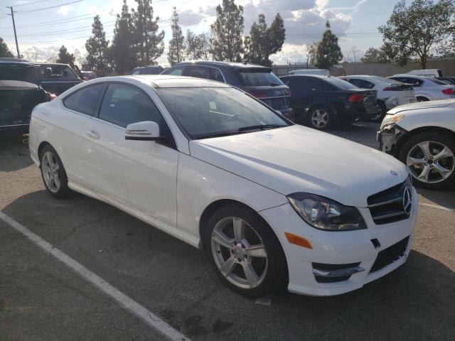 WDDGJ4HB4DG005293 - 2013 MERCEDES-BENZ C 250 WHITE photo 4