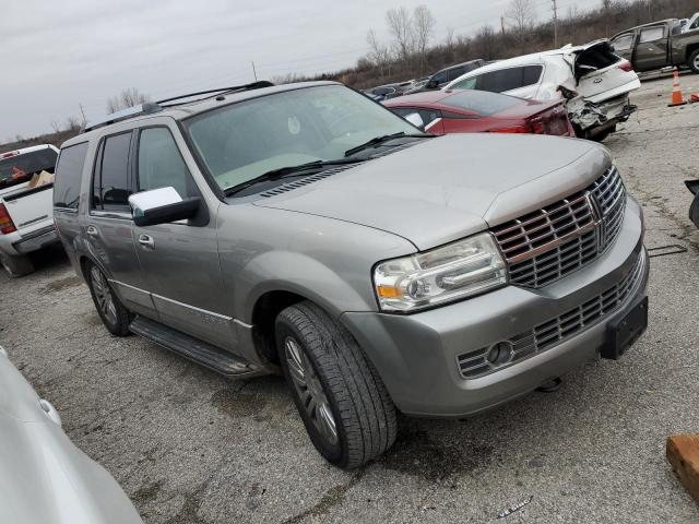 5LMFU28548LJ11065 - 2008 LINCOLN NAVIGATOR GRAY photo 4