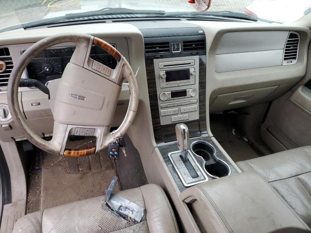5LMFU28548LJ11065 - 2008 LINCOLN NAVIGATOR GRAY photo 8