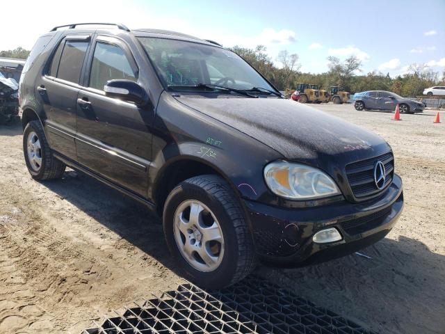 4JGAB54E62A314732 - 2002 MERCEDES-BENZ ML 320 BLACK photo 4