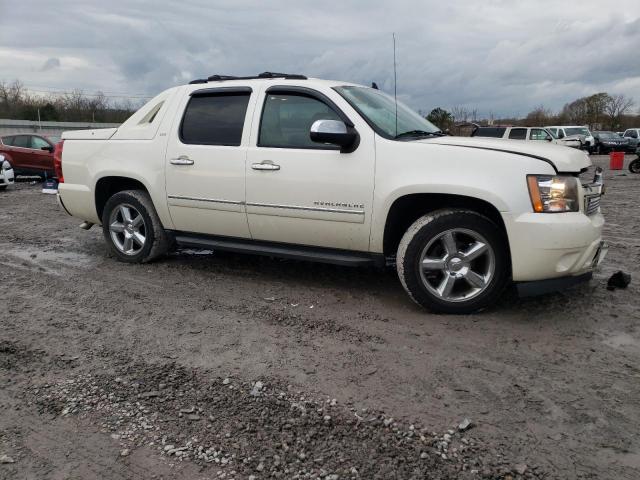 3GNMCGE04CG288008 - 2012 CHEVROLET AVALANCHE WHITE photo 4