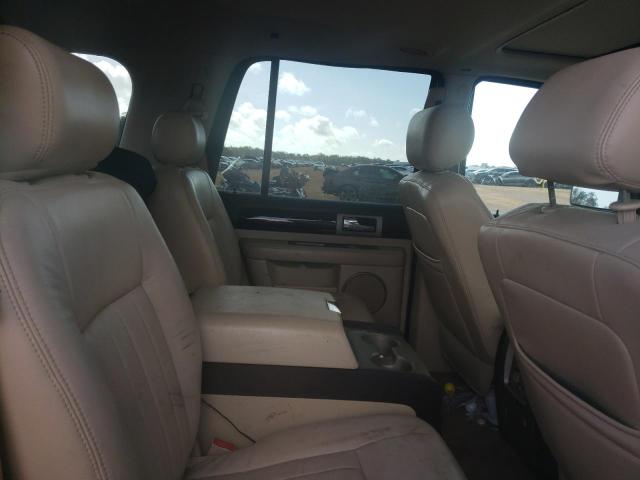 5LMFU28R83LJ17687 - 2003 LINCOLN NAVIGATOR WHITE photo 10