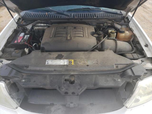 5LMFU28R83LJ17687 - 2003 LINCOLN NAVIGATOR WHITE photo 11