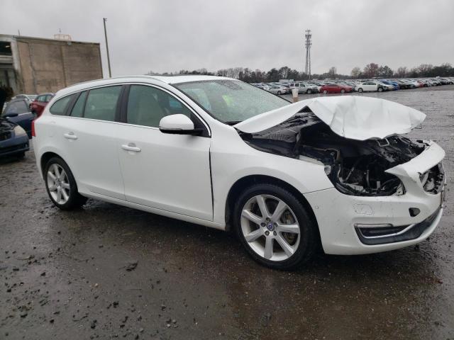 YV140MSM1H1342243 - 2017 VOLVO V60 PLATIN WHITE photo 4