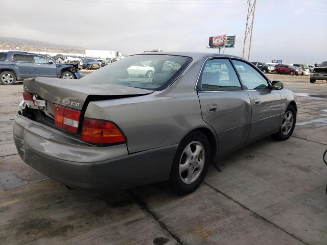 JT8BF22G3V0013702 - 1997 LEXUS ES 300 TAN photo 3