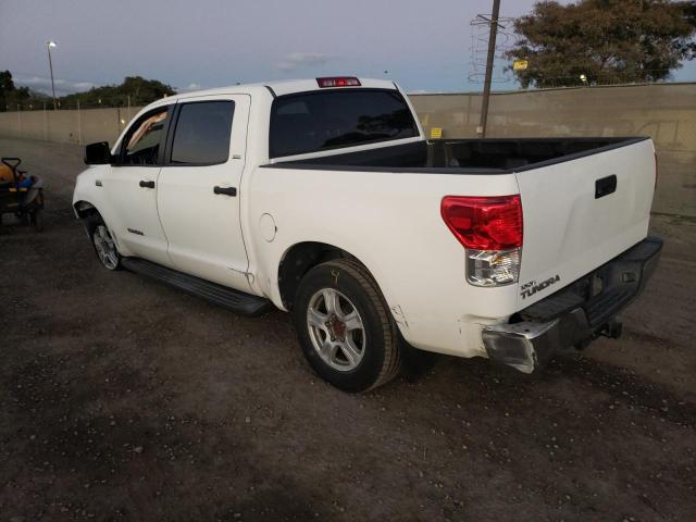 5TFEY5F15AX090217 - 2010 TOYOTA TUNDRA CRE WHITE photo 2