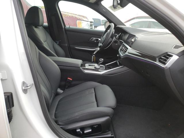 3MW5R7J01L8B46434 - 2020 BMW 330XI WHITE photo 5