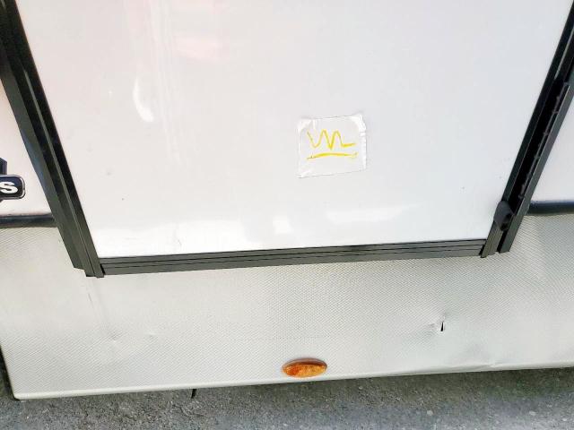 4YDFAVV26NE760021 - 2022 KEYSTONE AVALANCHE 白色 照片 9