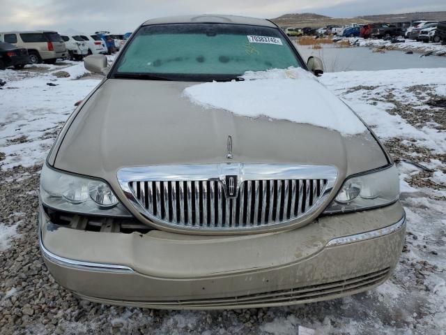 2LNHM82V79X636827 - 2009 LINCOLN TOWN CAR S BEIGE photo 5