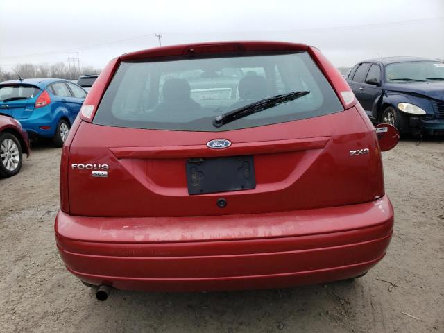 3FAFP31N95R110236 - 2005 FORD FOCUS ZX3 RED photo 6