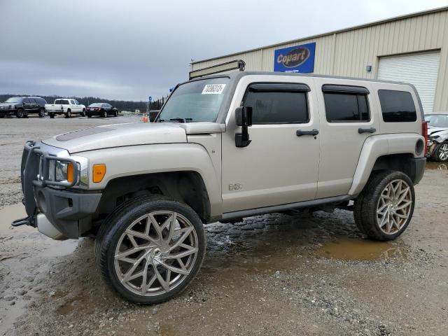 5GTEN13E488165852 - 2008 HUMMER H3 SILVER photo 1