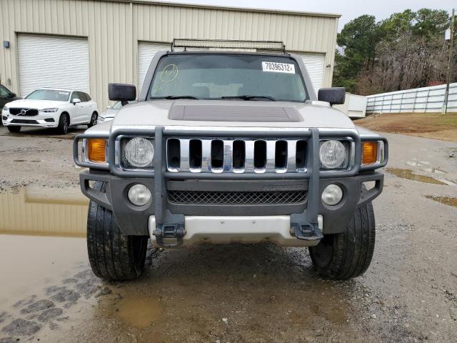 5GTEN13E488165852 - 2008 HUMMER H3 SILVER photo 5