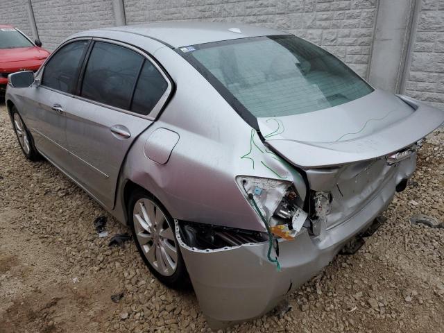 1HGCR3F81DA004318 - 2013 HONDA ACCORD EXL SILVER photo 2