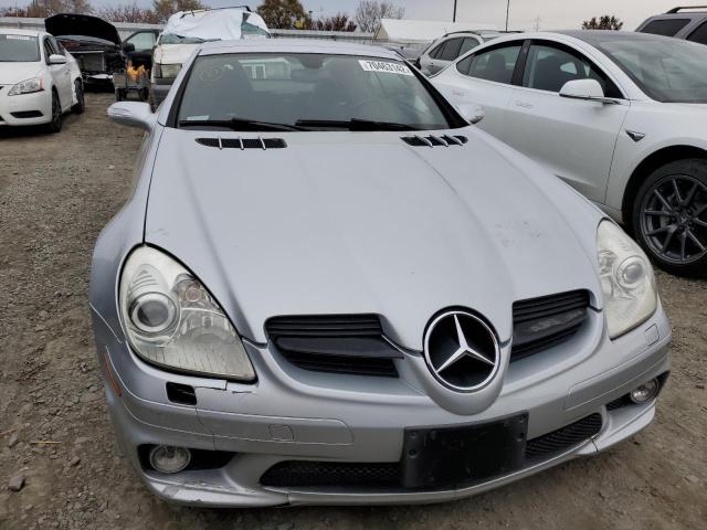 WDBWK73F06F106465 - 2006 MERCEDES-BENZ SLK 55 AMG SILVER photo 5