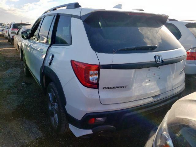 5FNYF8H94LB002813 - 2020 HONDA PASSPORT T WHITE photo 3