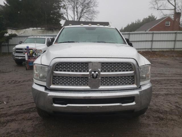 3C63RRGL0GG137623 - 2016 RAM 3500 ST WHITE photo 5