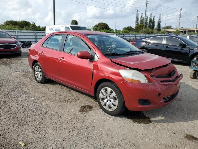 JTDBT923071137861 - 2007 TOYOTA YARIS RED photo 4