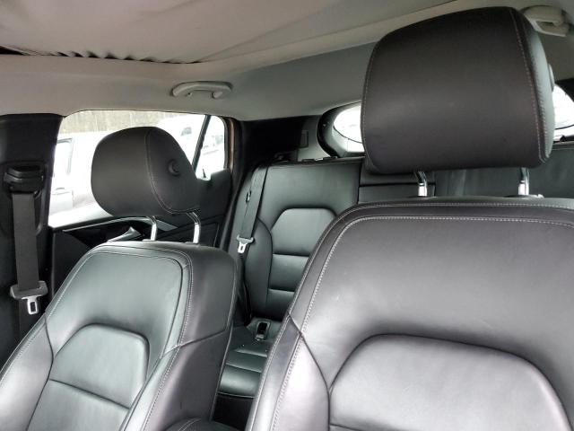 SJKCH5CP5JA054155 - 2018 INFINITI QX30 BASE PINK photo 10