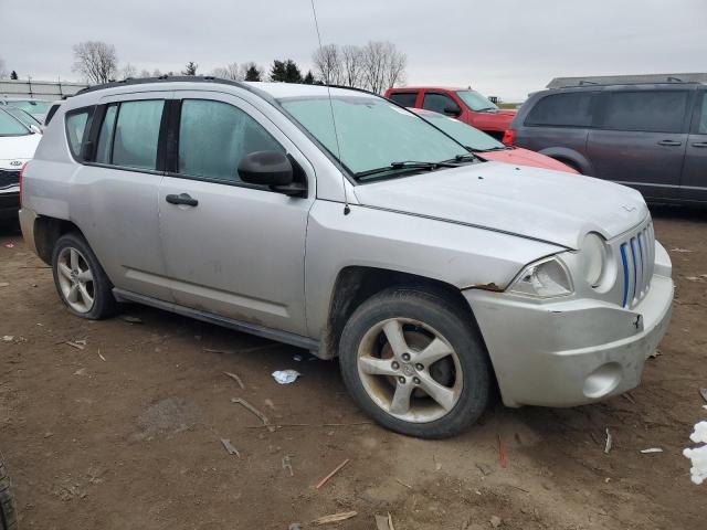 1J8FT47WX7D431282 - 2007 JEEP COMPASS SILVER photo 4