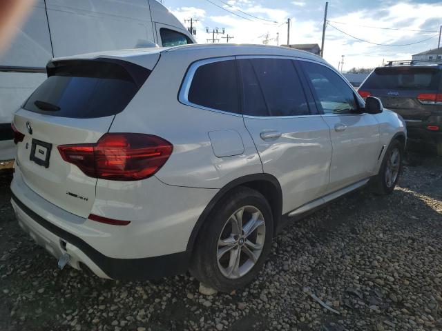 5UXTR9C57KLE18329 - 2019 BMW X3 XDRIVE3 WHITE photo 3