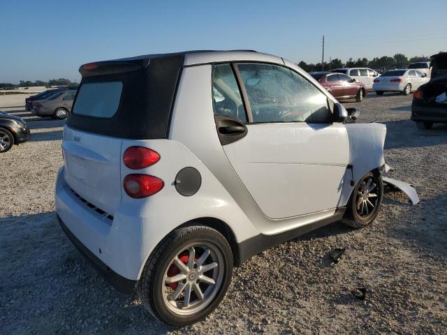 WMEEK31X38K168181 - 2008 SMART FORTWO PAS 白色 照片 3