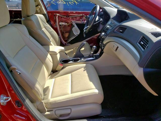 19UDE2F3XHA004922 - 2017 ACURA ILX BASE W RED photo 5