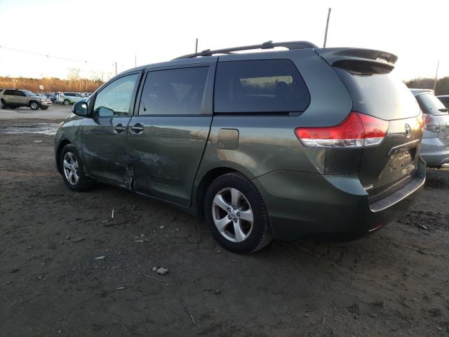 5TDKK3DC8CS209688 - 2012 TOYOTA SIENNA LE GRAY photo 2