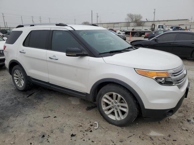 1FMHK7D88BGA56490 - 2011 FORD EXPLORER X WHITE photo 4