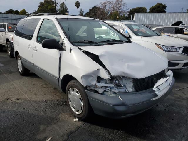 4T3ZF13C2WU078253 - 1998 TOYOTA SIENNA LE WHITE photo 4