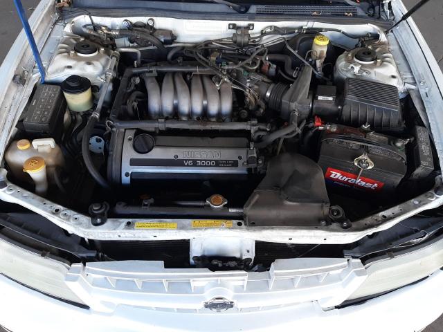 JN1CA21D5XT818052 - 1999 NISSAN MAXIMA GLE WHITE photo 11