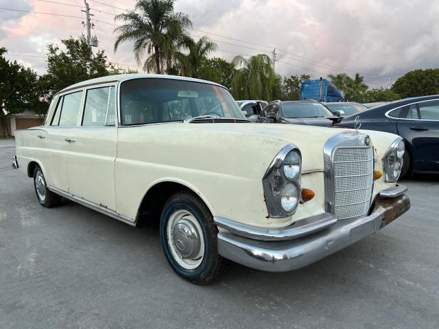 1101212127666 - 1964 MERCEDES-BENZ 220 S WHITE photo 1