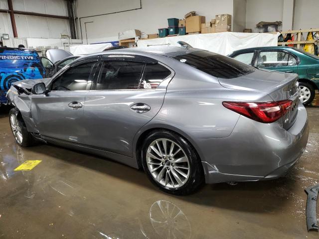 JN1EV7AR3JM431037 - 2018 INFINITI Q50 LUXE GRAY photo 2