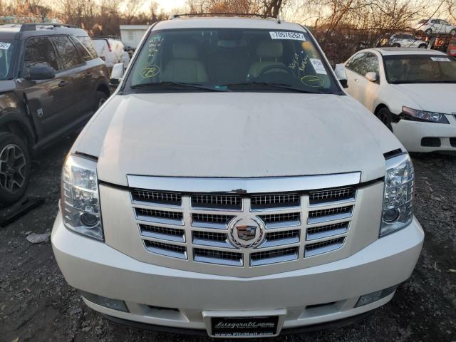 1GYS4EEJ6BR326163 - 2011 CADILLAC ESCALADE H WHITE photo 5