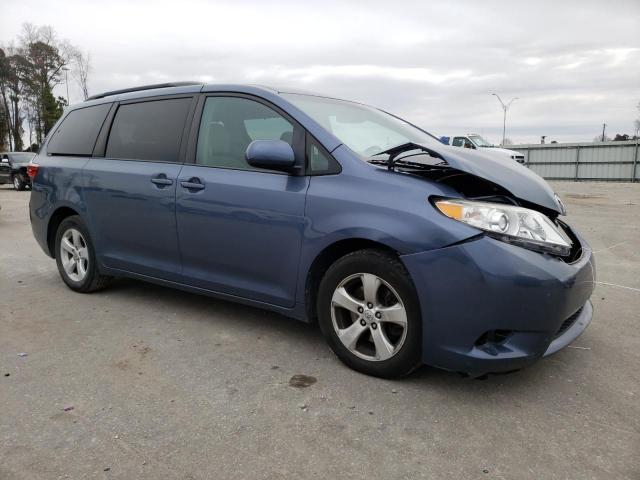 5TDKK3DCXFS584051 - 2015 TOYOTA SIENNA LE BLUE photo 4