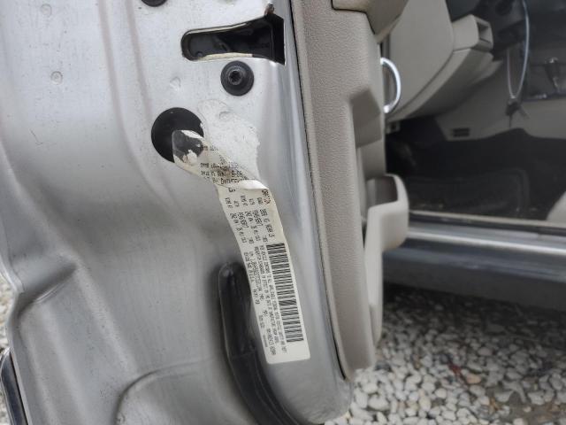 1J8HH58227C531104 - 2007 JEEP COMMANDER 银色 照片 13