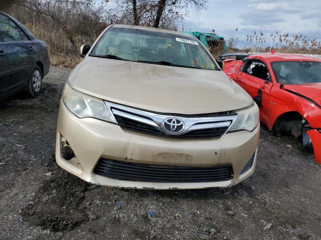 4T1BF1FK6CU017447 - 2012 TOYOTA CAMRY BASE GOLD photo 5