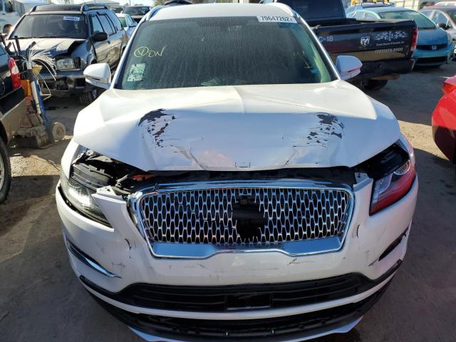 5LMCJ2C94KUL06431 - 2019 LINCOLN MKC SELECT WHITE photo 5