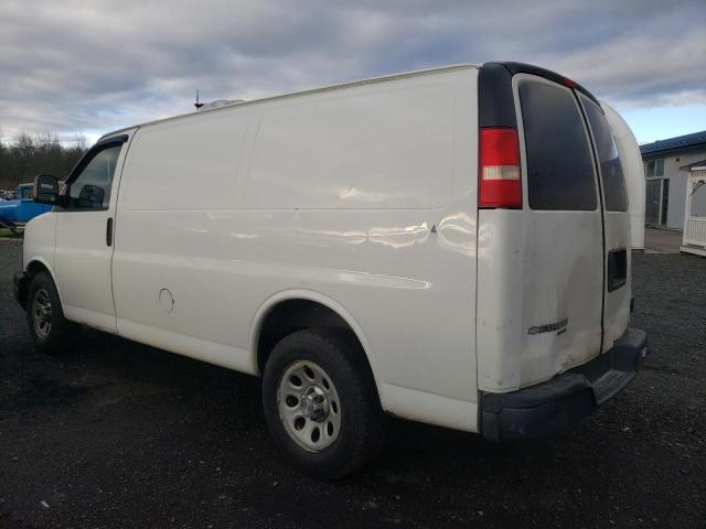 1GCSGAFX0B1170127 - 2011 CHEVROLET EXPRESS G1 WHITE photo 2