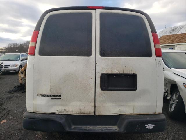 1GCSGAFX0B1170127 - 2011 CHEVROLET EXPRESS G1 WHITE photo 6