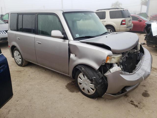 JTLKT324164032687 - 2006 TOYOTA SCION XB 银色 照片 4