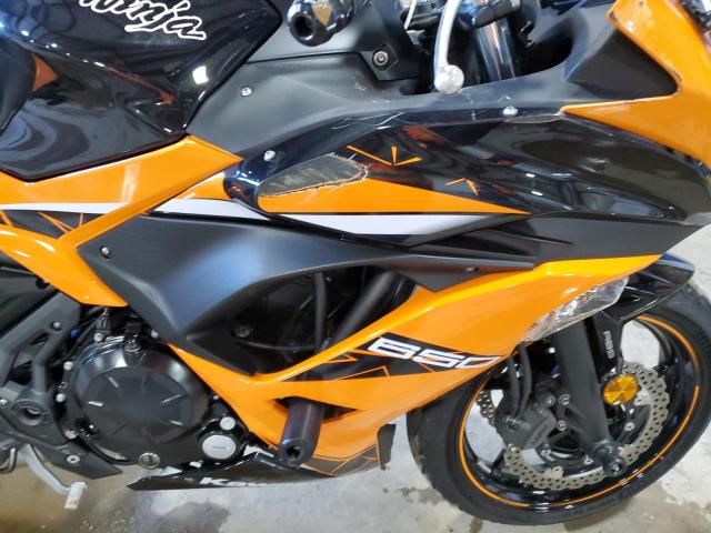 JKAEXEK17KDA35230 - 2019 KAWASAKI EX650 F ORANGE photo 9