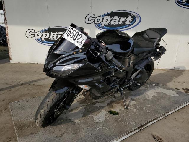 JKBZXJE1XGA021006 - 2016 KAWASAKI ZX636 E BLACK photo 2