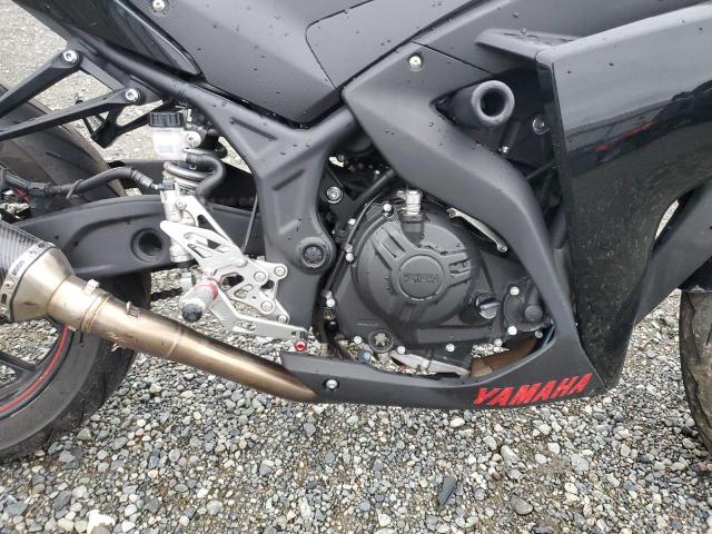 MH3RH06Y4FK008565 - 2015 YAMAHA YZFR3 BLACK photo 7