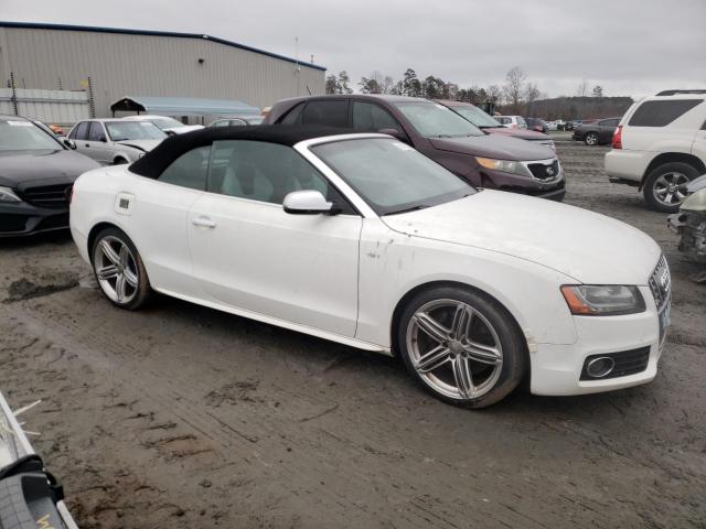 WAUCGAFH2CN000811 - 2012 AUDI S5 PREMIUM WHITE photo 4